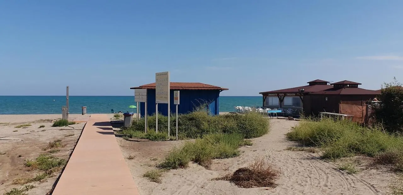 Paraiso de Vera Playa: Beachfront Apartments with Pool Views
