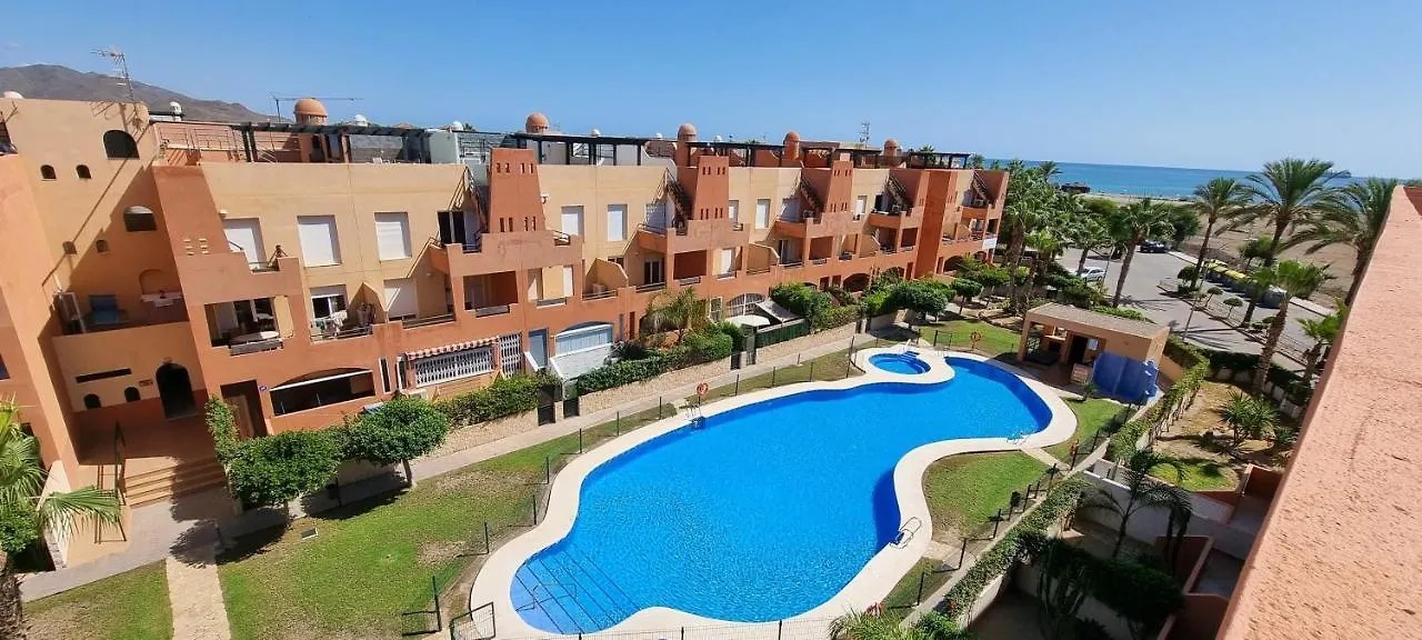 Paraiso de Vera Playa: Beachfront Apartments with Pool Views