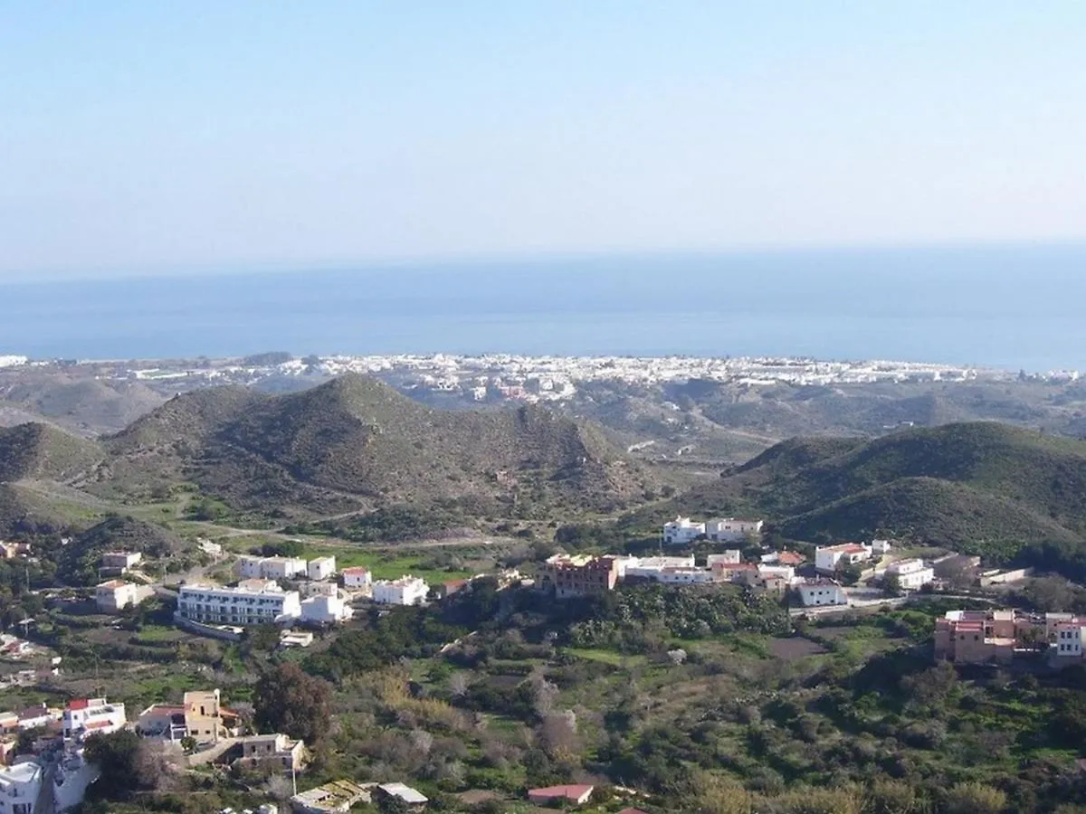 Paraiso de Vera Playa: Beachfront Apartments with Pool Views