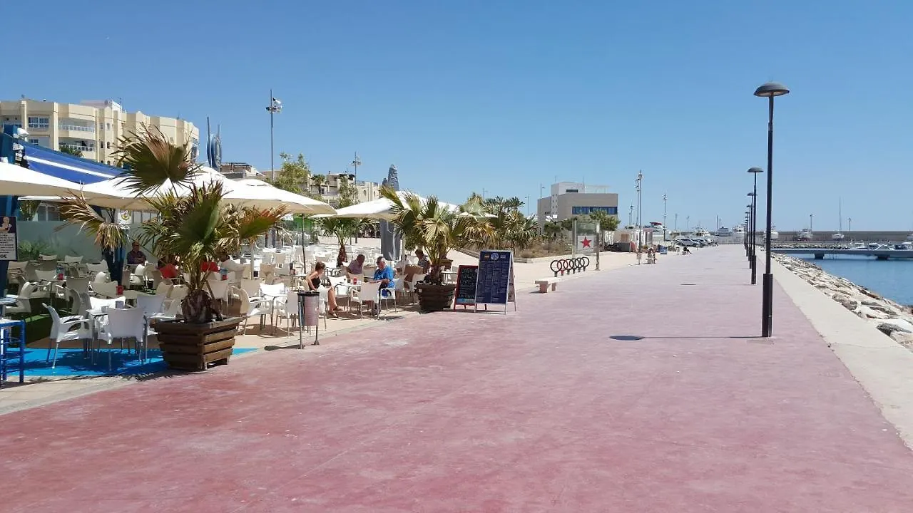 Paraiso de Vera Playa: Beachfront Apartments with Pool Views