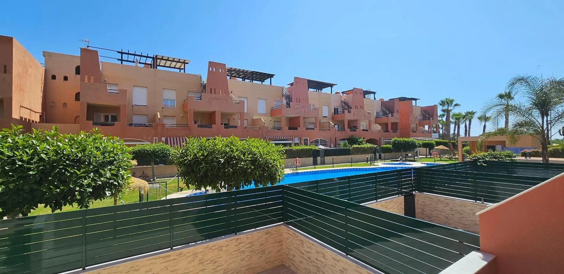 Homes Of Spain, Apartamentos Paraiso De Vera Playa, Ed Tahiti Bajo F A Pie De La Playa, Vistas Piscina